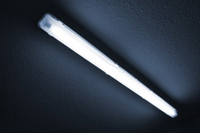 lâmpada fluorescente longa